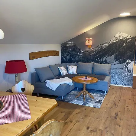 Allgaeu-moni Apartment