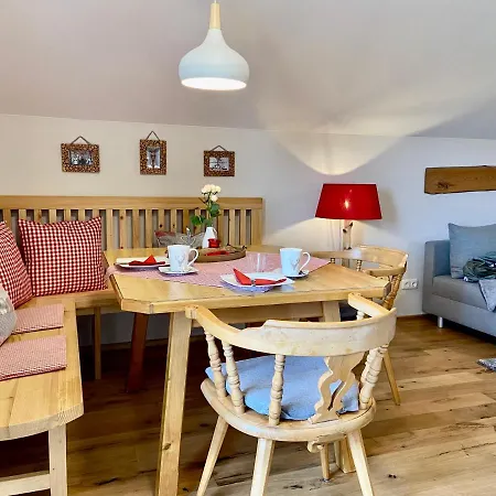 Allgaeu-moni Apartment *